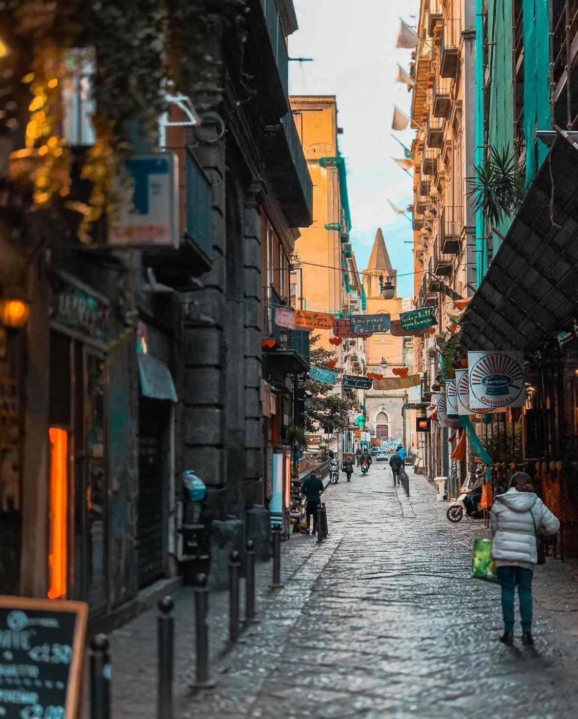 Al Decumano Holiday Napoli Eksteriør bilde